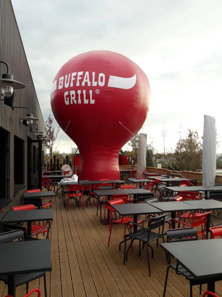 montgolfière auto-ventilée buffalo monté sur une terrasse